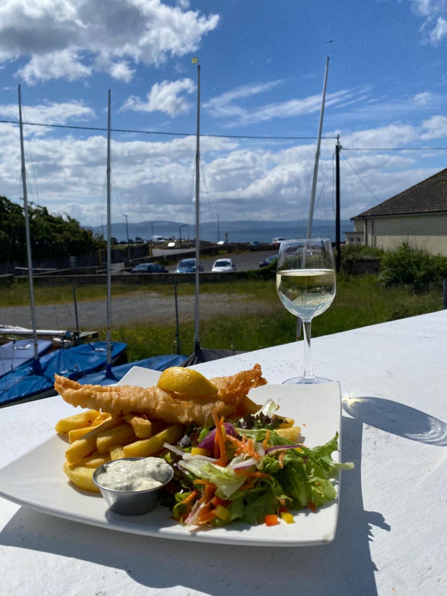 An Cruiscin Lan Hotel Spiddal Bagian luar foto