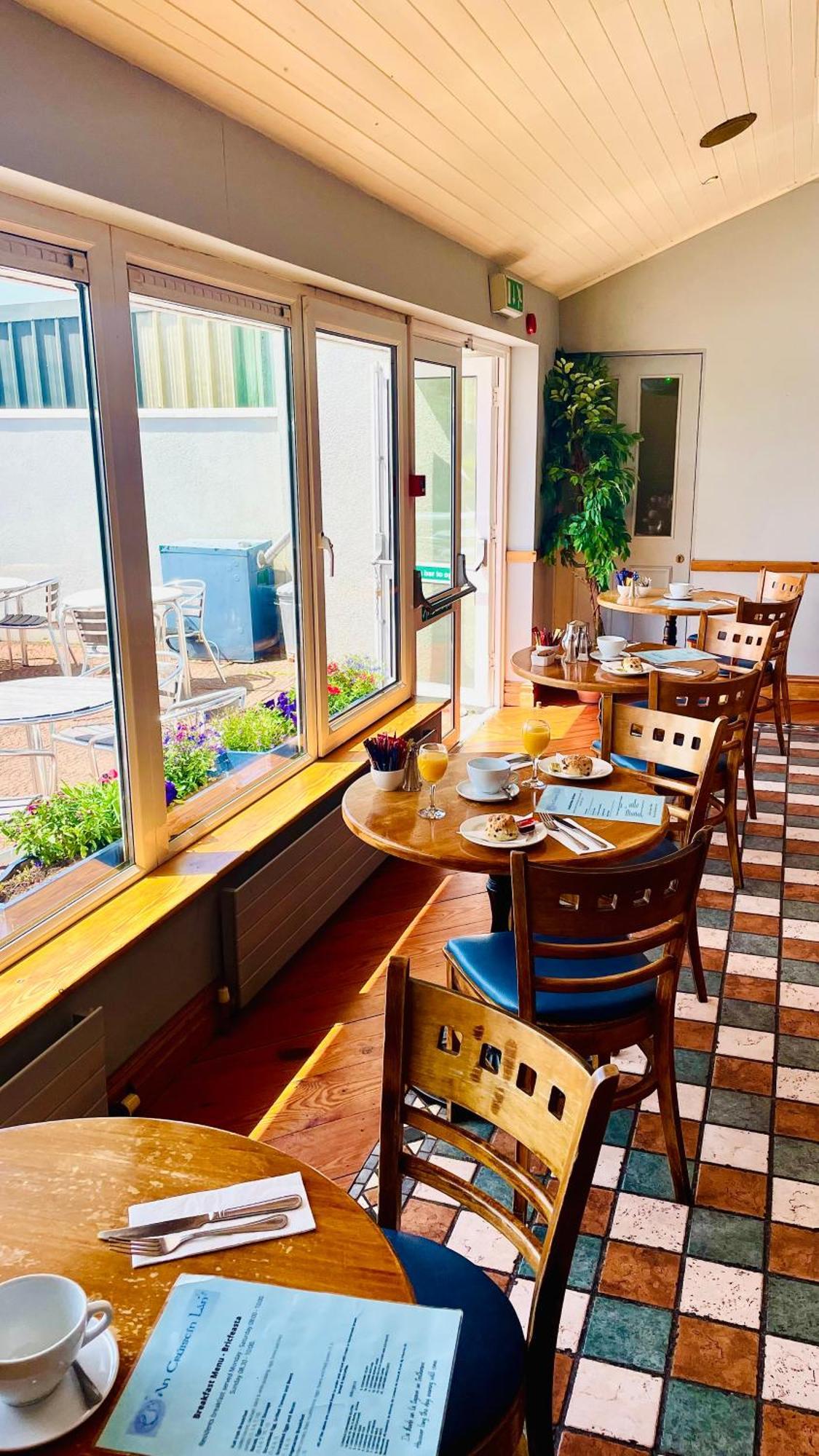 An Cruiscin Lan Hotel Spiddal Bagian luar foto